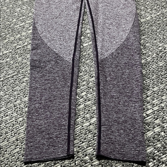 Gymshark | Purple Leggings - Picture 2 of 10